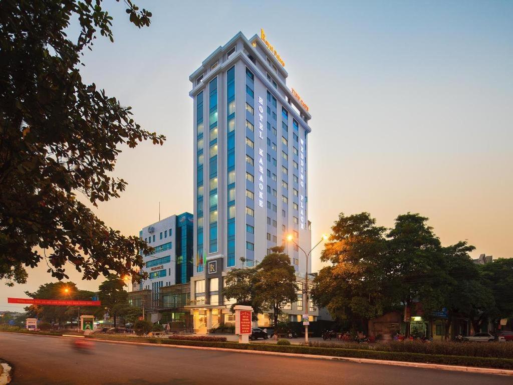 Royal Palace Hotel Tuyen Quang Dış mekan fotoğraf