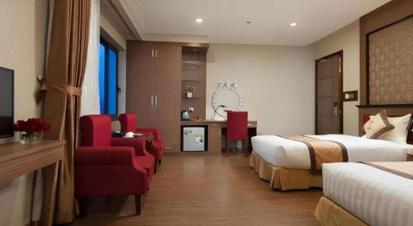 Royal Palace Hotel Tuyen Quang Dış mekan fotoğraf