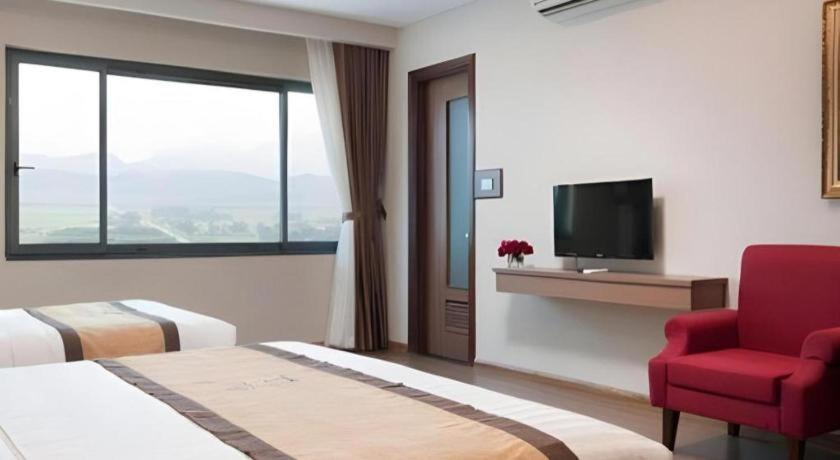 Royal Palace Hotel Tuyen Quang Dış mekan fotoğraf