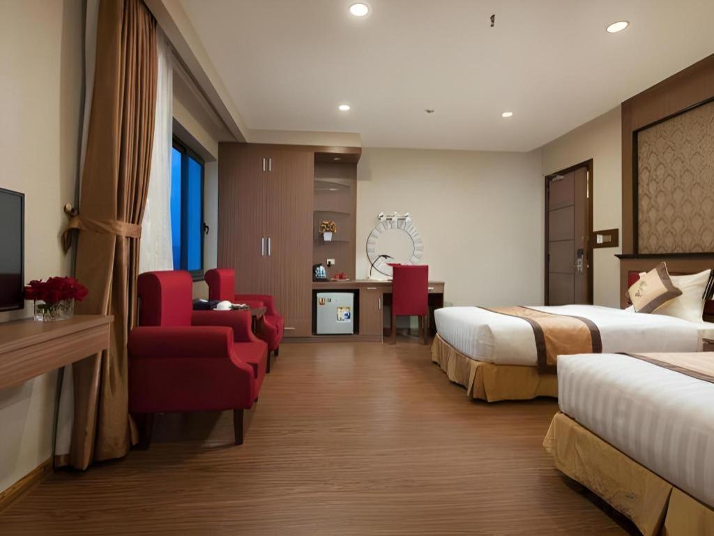 Royal Palace Hotel Tuyen Quang Dış mekan fotoğraf