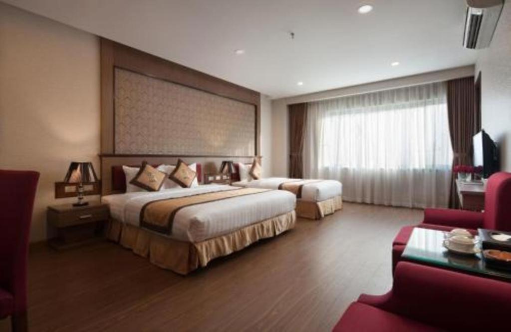 Royal Palace Hotel Tuyen Quang Dış mekan fotoğraf