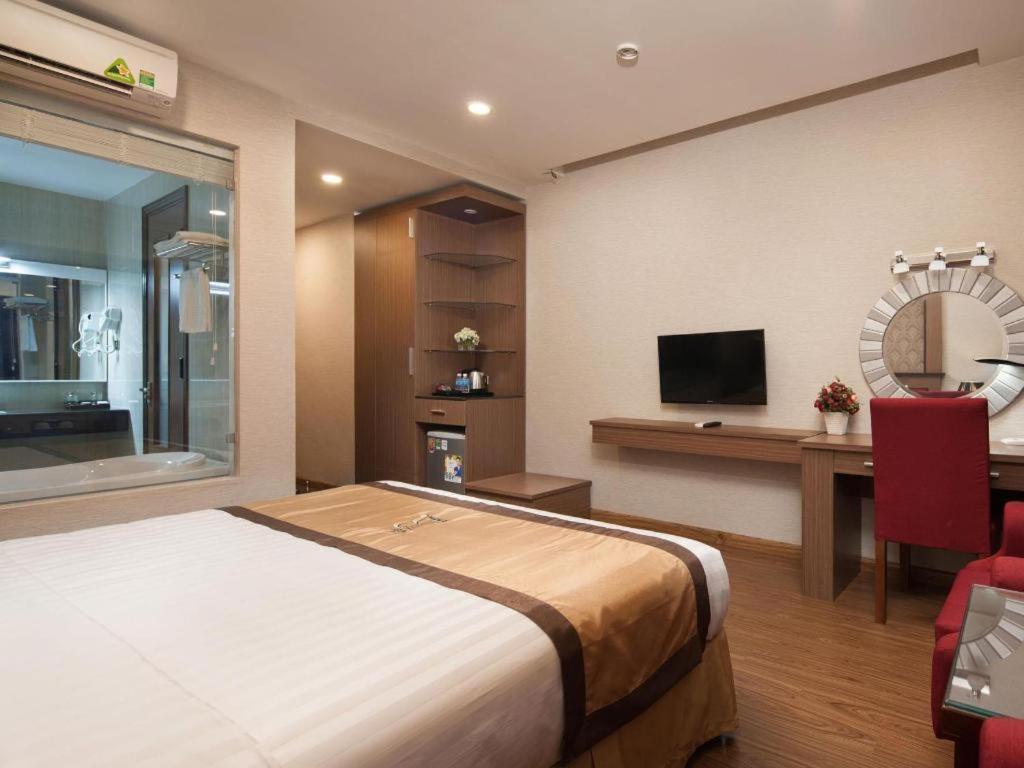 Royal Palace Hotel Tuyen Quang Dış mekan fotoğraf