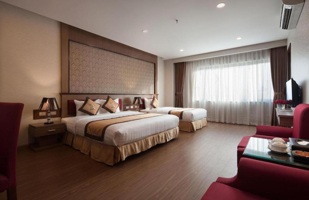 Royal Palace Hotel Tuyen Quang Dış mekan fotoğraf