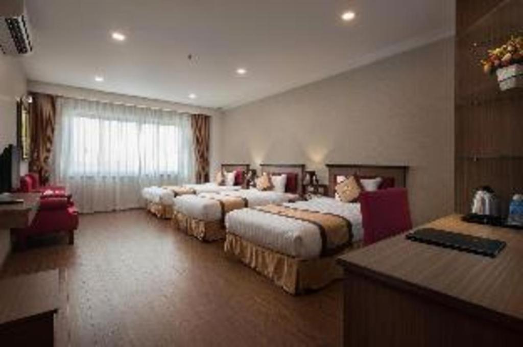 Royal Palace Hotel Tuyen Quang Dış mekan fotoğraf