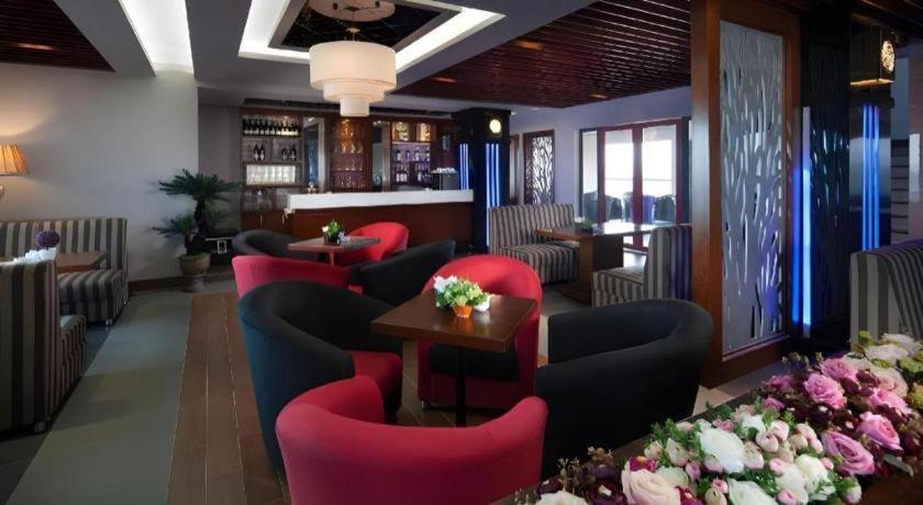 Royal Palace Hotel Tuyen Quang Dış mekan fotoğraf