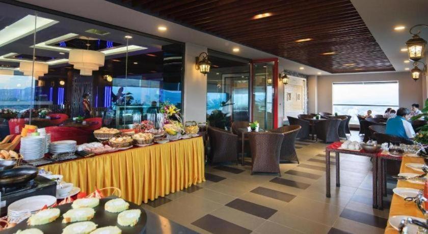 Royal Palace Hotel Tuyen Quang Dış mekan fotoğraf
